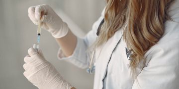 Η καλή νοσοκόμα – Ταινία Netflix