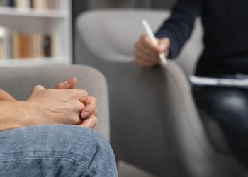 Shrinking – Η θεραπεία ξέφυγε